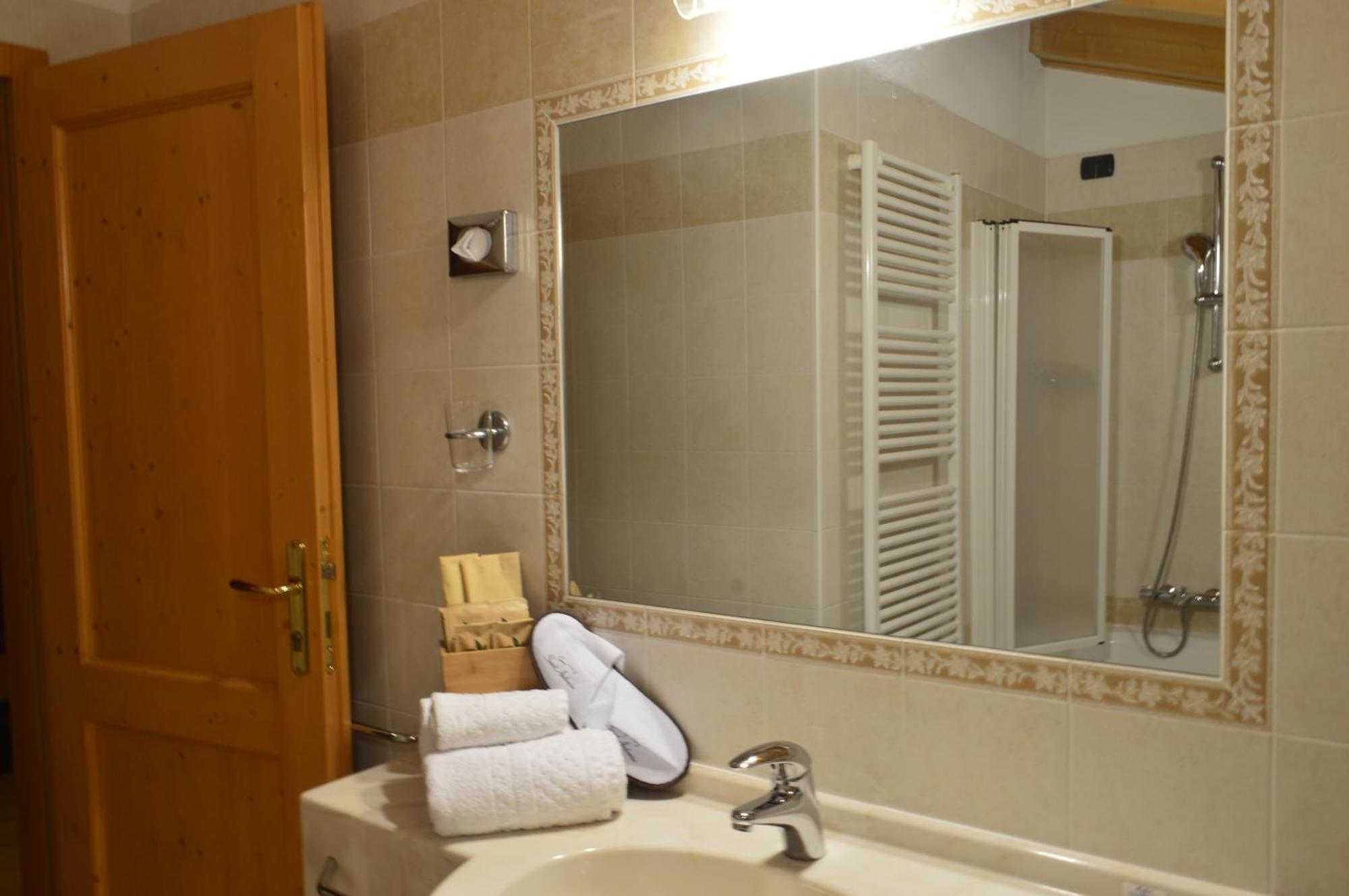 Hotel Garni Sant'Antonio Con Spa Madonna Exteriér fotografie