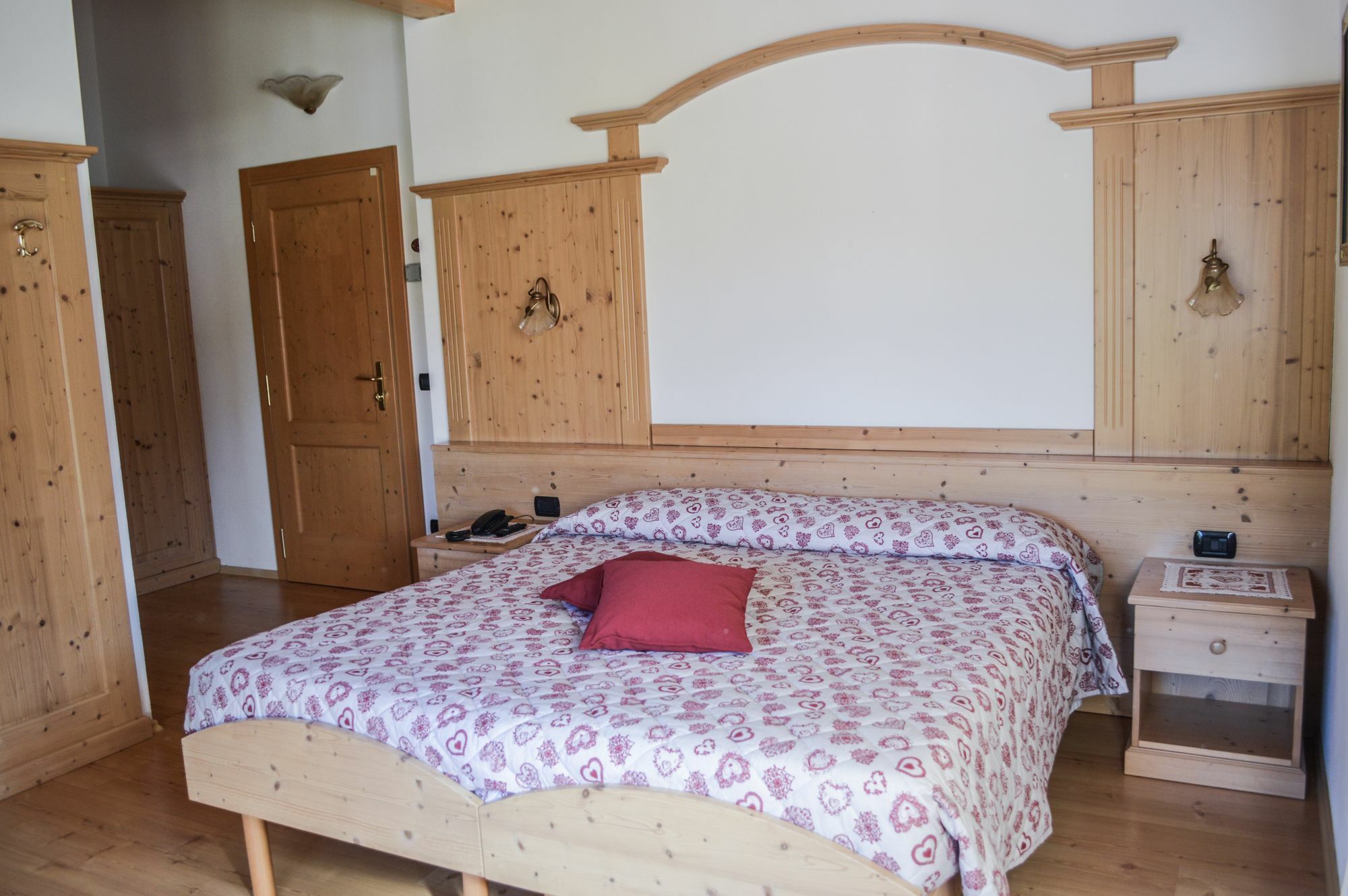 Hotel Garni Sant'Antonio Con Spa Madonna Exteriér fotografie